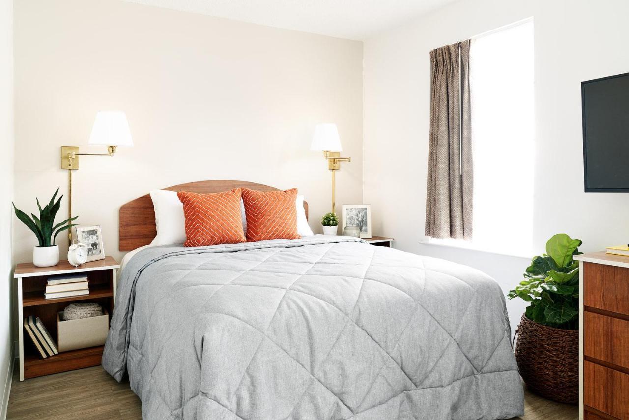 Intown Suites Extended Stay Houston Tx - Stuebner Airline Rd Louetta Экстерьер фото